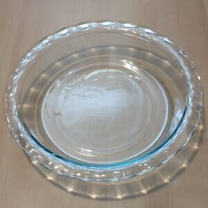 Pyrex Clear Glass Pie Dish